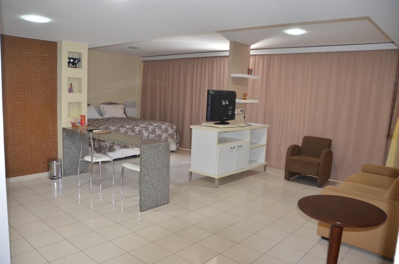 Cristal Hotel 苏鲁宾 外观 照片