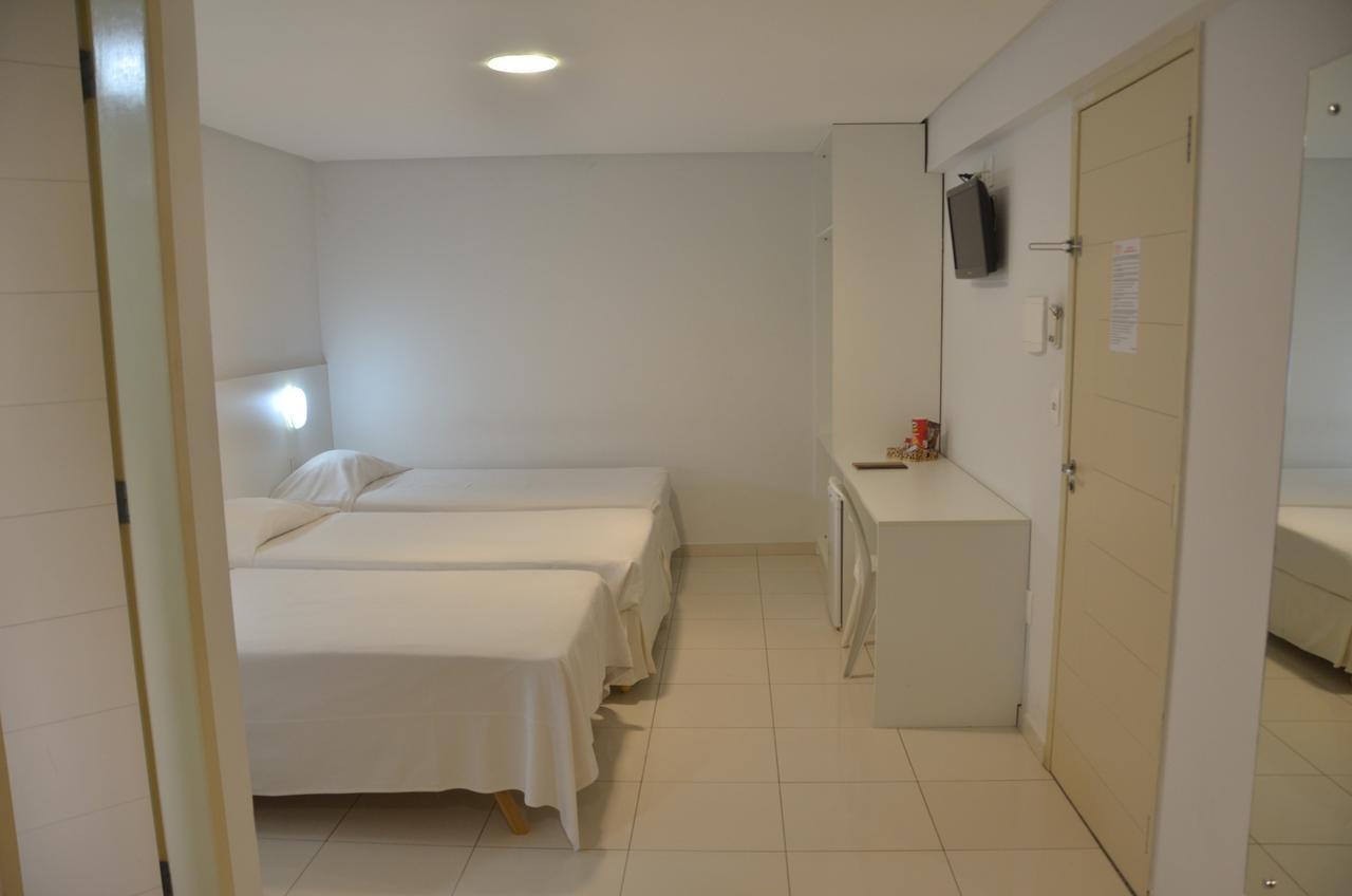 Cristal Hotel 苏鲁宾 外观 照片